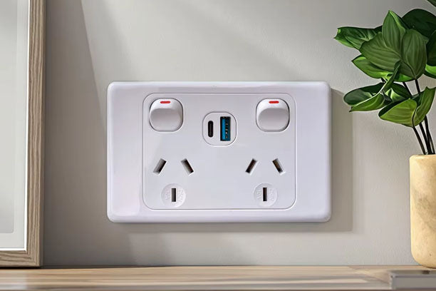 Powerpoint on wall with USB and USBC ports